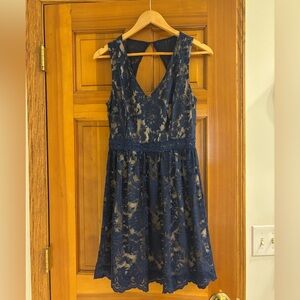 Francesca’s Navy Lace Sleeveless V-Neck Dress size small